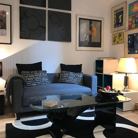 Artistic Designer Flat Athens Exterior photo