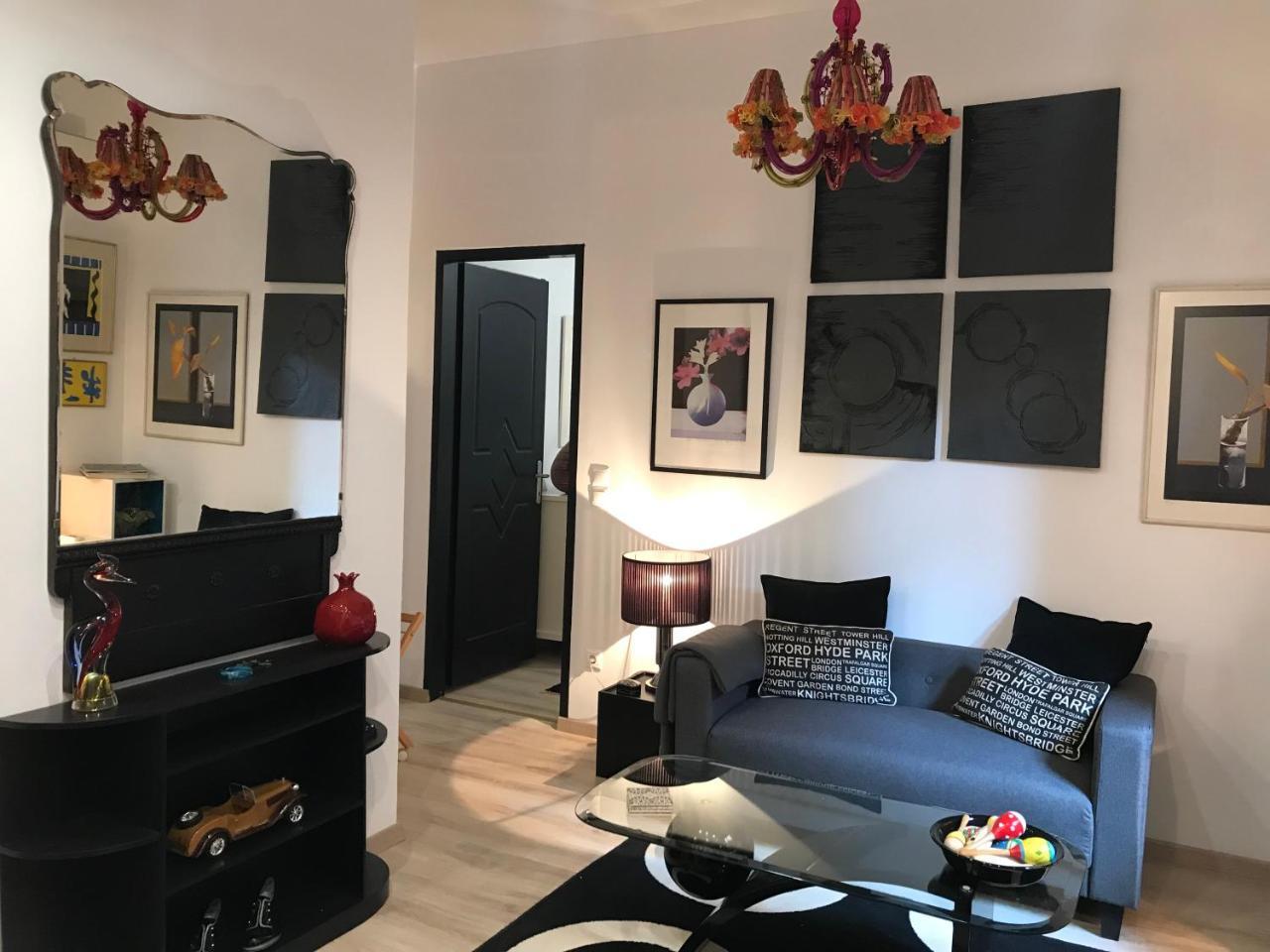 Artistic Designer Flat Athens Exterior photo